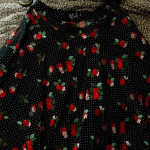 Swing skirt polka dot apples, hell bunny size large/UK 14